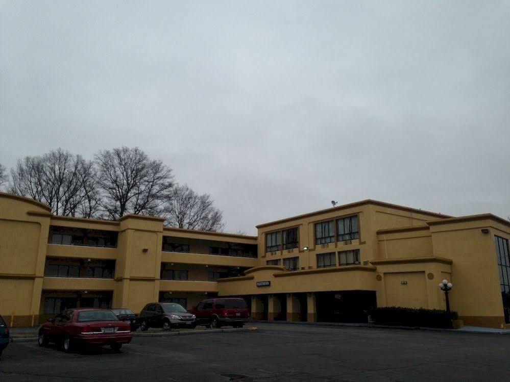 Diamond Inn & Suites Ричмънд Екстериор снимка